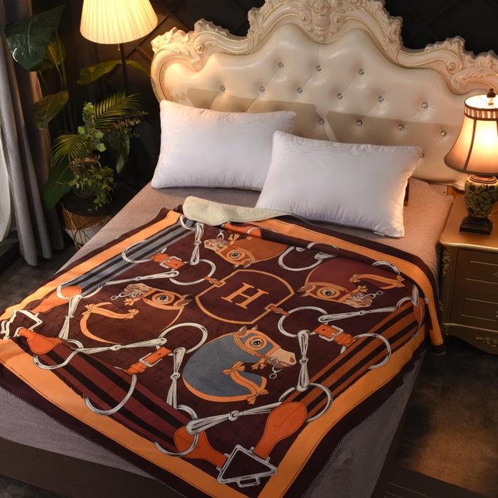 91家纺网 家纺一手货源 找家纺 爵仕家纺 2023新款羊羔绒毯宫廷风骏马系列 四骏马