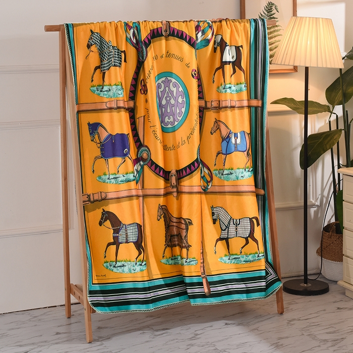 91家纺网 家纺一手货源 找家纺 爵仕家纺 2023新款羊羔绒毯宫廷风骏马系列 十骏马黄