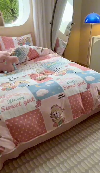 91家纺网 家纺一手货源 找家纺 2023新款牛奶绒印花系列套件 花卉风格 萝莉