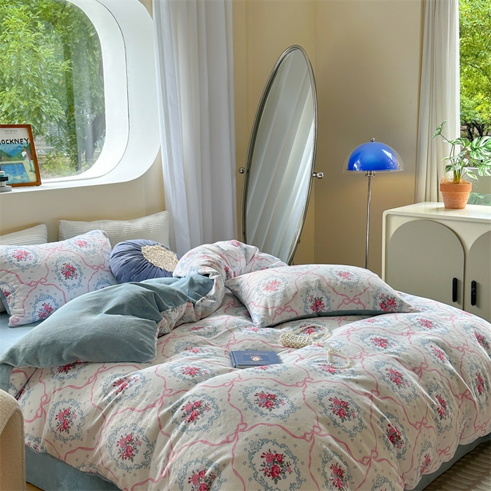 91家纺网 家纺一手货源 找家纺 2023新款牛奶绒印花系列套件 花卉风格 伊莎