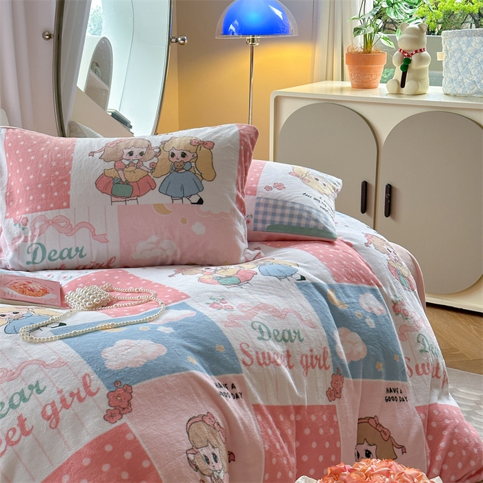 91家纺网 家纺一手货源 找家纺 2023新款牛奶绒印花系列套件 花卉风格 萝莉