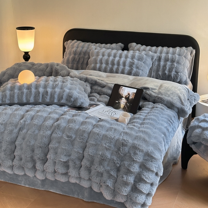 91家纺网 家纺一手货源 找家纺 梦柏家纺 2023新款大兔绒四件套 灰蓝