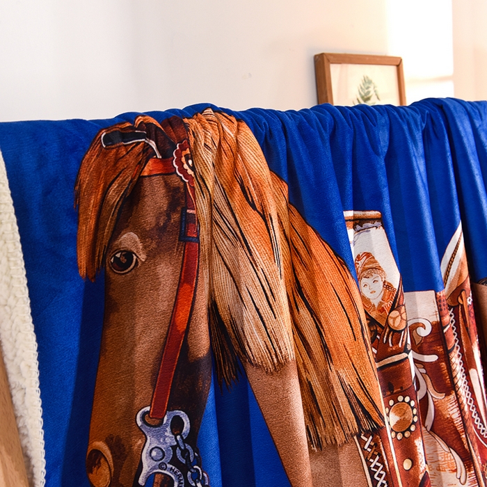 91家纺网 家纺一手货源 找家纺 爵仕家纺 2023新款羊羔绒毯宫廷风骏马系列 蓝马