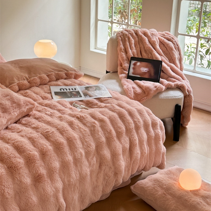 91家纺网 家纺一手货源 找家纺 梦柏家纺 2023新款大兔绒四件套 豆沙