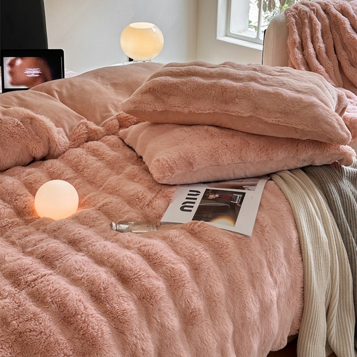 91家纺网 家纺一手货源 找家纺 梦柏家纺 2023新款大兔绒四件套 豆沙