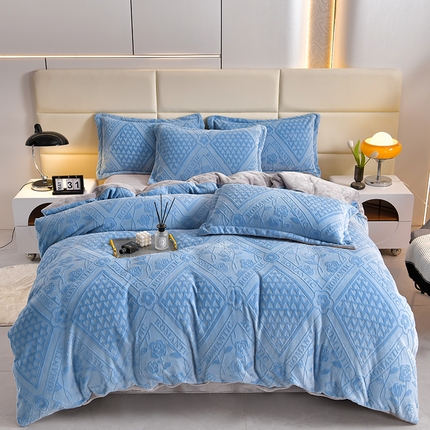 畅畅家纺 2024新款高克重8斤加厚牛奶绒6D雕花绒印花水晶绒金貂绒法莱绒四件套 欧式风情-蓝+灰