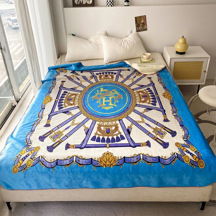 91家纺网 家纺一手货源 找家纺 爵仕家纺 2023新款羊羔绒毯宫廷风骏马系列 H马