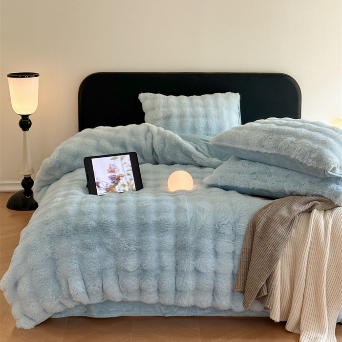 91家纺网 家纺一手货源 找家纺 梦柏家纺 2023新款大兔绒四件套 海蓝