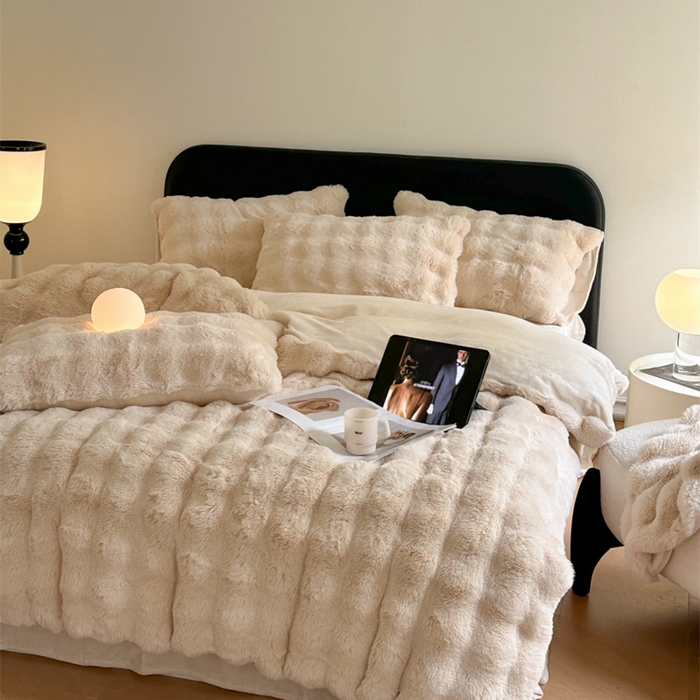 91家纺网 家纺一手货源 找家纺 梦柏家纺 2023新款大兔绒四件套 米杏