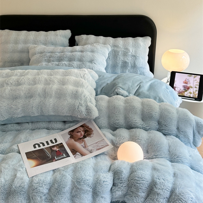 91家纺网 家纺一手货源 找家纺 梦柏家纺 2023新款大兔绒四件套 海蓝