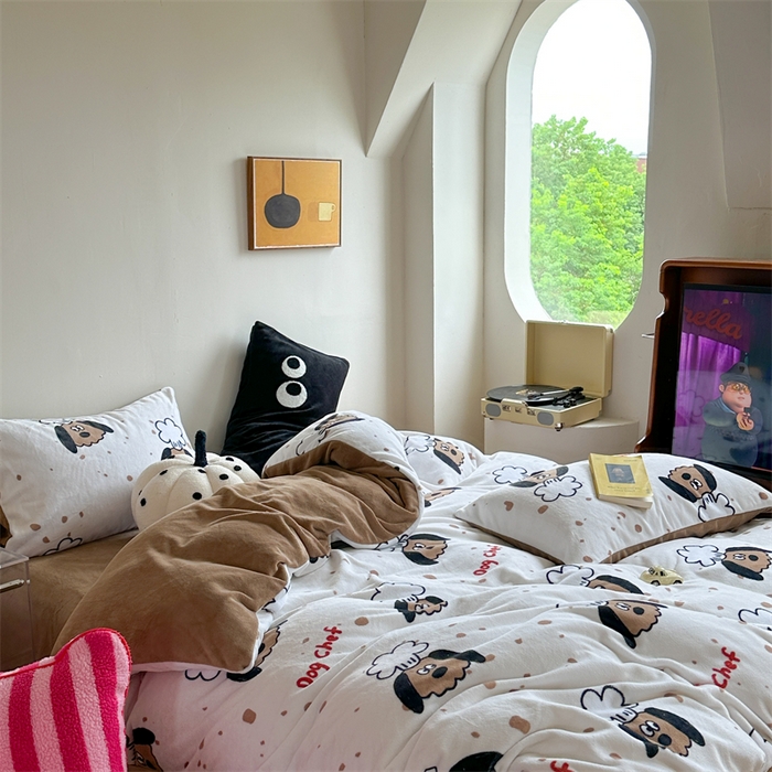 91家纺网 家纺一手货源 找家纺 时年家纺 2023新款牛奶绒印花系列套件 小可爱风格 美食家