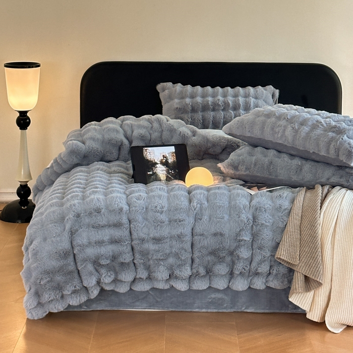 91家纺网 家纺一手货源 找家纺 梦柏家纺 2023新款大兔绒四件套 灰蓝