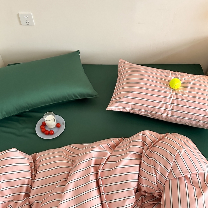 91家纺网 家纺一手货源 找家纺 时年 2023新款100支数码印花条纹四件套 复古白桃