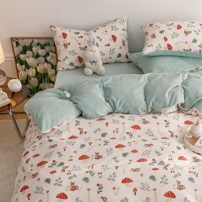 91家纺网 家纺一手货源 找家纺 麦伦家居 2023新款秋冬多功能床品全棉加牛奶绒单被套 蘑菇林