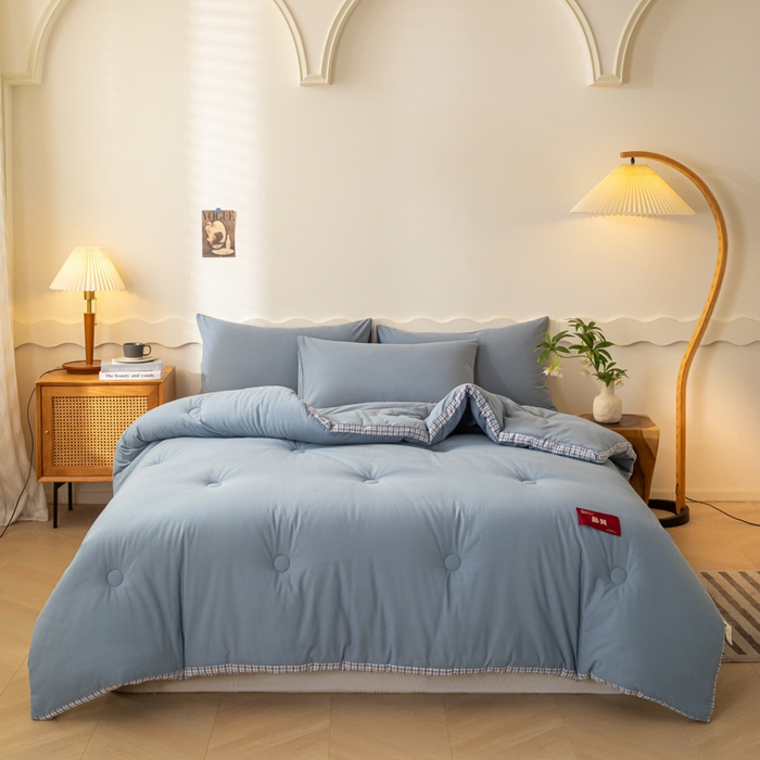 91家纺网 家纺一手货源 找家纺 荔禾家居 2023新款A类无印贴标款大豆冬被被子被芯 云水蓝