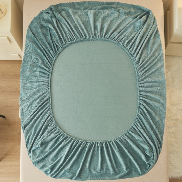 91家纺网 家纺一手货源 找家纺 吾诺家居 2023新款230克立体雕花牛奶绒床笠 毛衣-湖绿