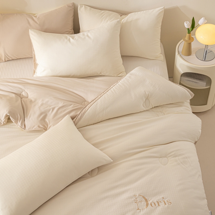 91家纺网 家纺一手货源 找家纺 荔禾家居 2023新款千鸟格提花刺绣款大豆被冬被被子被芯 明茶咖