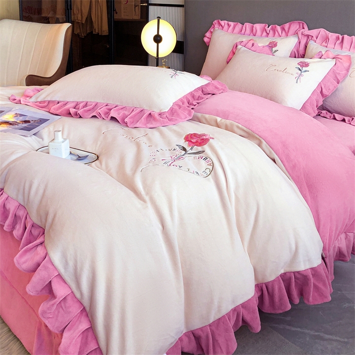 91家纺网 家纺一手货源 找家纺 韩版花边牛奶绒刺绣四件套8斤牛奶绒法兰绒宝宝绒 偏爱-暖白+浅粉