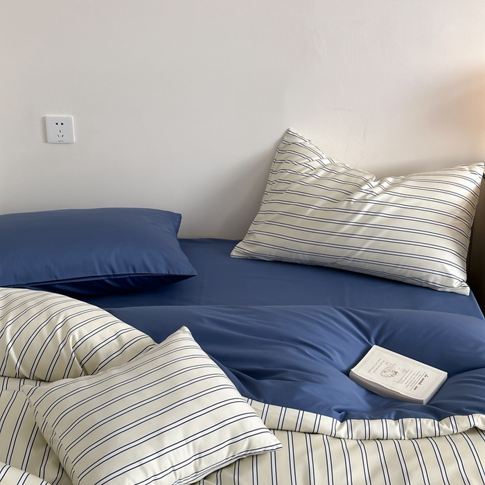 91家纺网 家纺一手货源 找家纺 时年 2023新款100支数码印花条纹四件套 复古米月