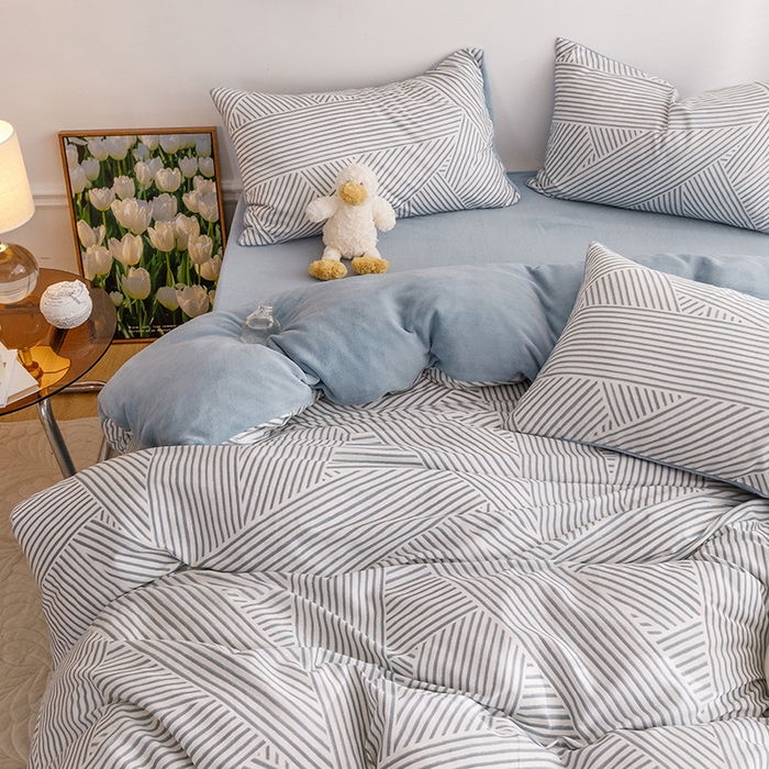 91家纺网 家纺一手货源 找家纺 麦伦家居 2023新款秋冬多功能床品全棉加牛奶绒单被套 律动灰绿-棉绒