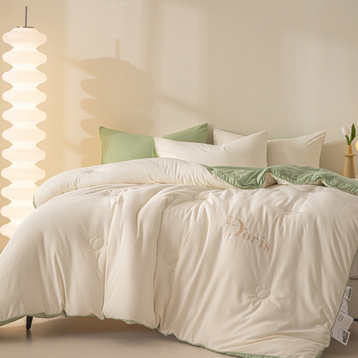 91家纺网 家纺一手货源 找家纺 荔禾家居 2023新款千鸟格提花刺绣款大豆被冬被被子被芯 嫩草绿