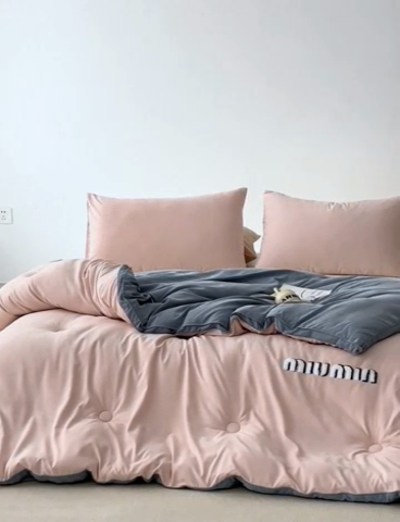 91家纺网 家纺一手货源 找家纺 荔禾家居 2023新款A类毛巾绣多巴胺系大豆被冬被 白桃乌龙