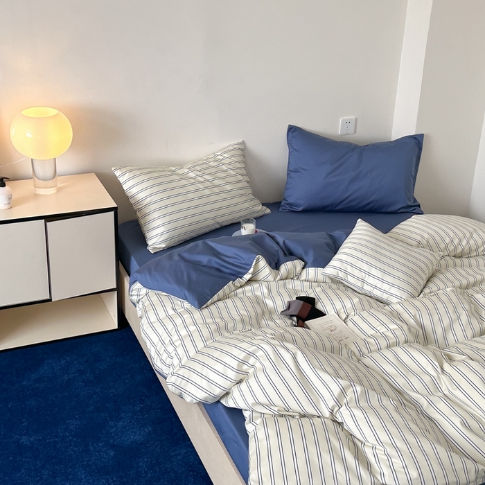 91家纺网 家纺一手货源 找家纺 时年 2023新款100支数码印花条纹四件套 复古米月