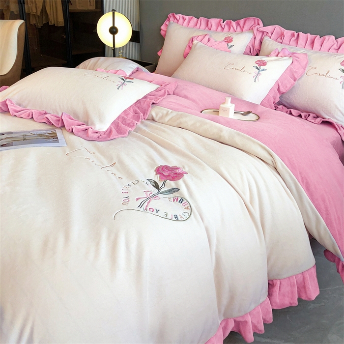 91家纺网 家纺一手货源 找家纺 韩版花边牛奶绒刺绣四件套8斤牛奶绒法兰绒宝宝绒 偏爱-暖白+浅粉