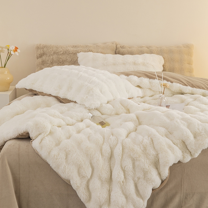 91家纺网 家纺一手货源 找家纺 （总）新月家纺（锦威郎） 2023新款AB面泡泡兔兔绒皮草四件套