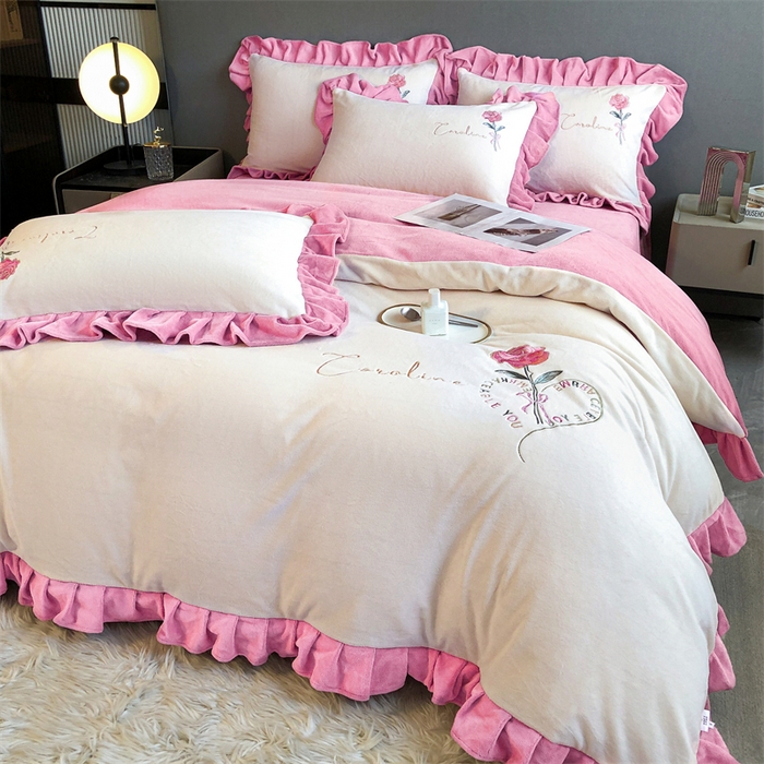 91家纺网 家纺一手货源 找家纺 韩版花边牛奶绒刺绣四件套8斤牛奶绒法兰绒宝宝绒 偏爱-暖白+浅粉