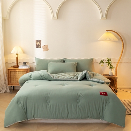 91家纺网 家纺一手货源 找家纺 荔禾家居 2023新款A类无印贴标款大豆冬被被子被芯 瓦松绿