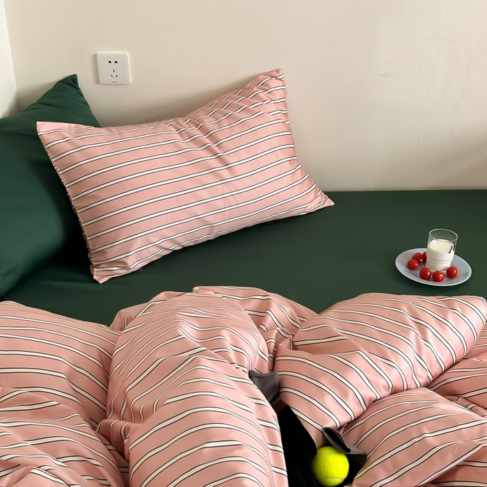 91家纺网 家纺一手货源 找家纺 时年 2023新款100支数码印花条纹四件套 复古白桃