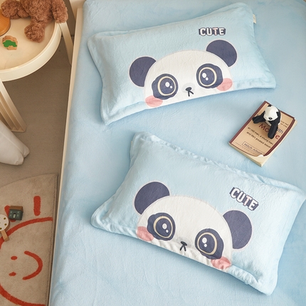 荷马之梦 2023新款A类牛奶绒数码印花儿童枕套-暖冬系列 熊猫哈里
