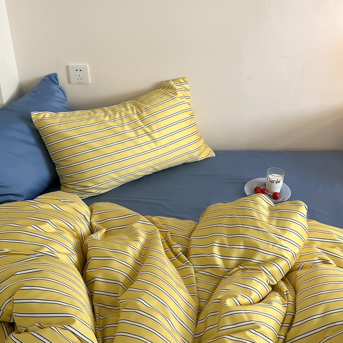 91家纺网 家纺一手货源 找家纺 时年 2023新款100支数码印花条纹四件套 复古珞黄