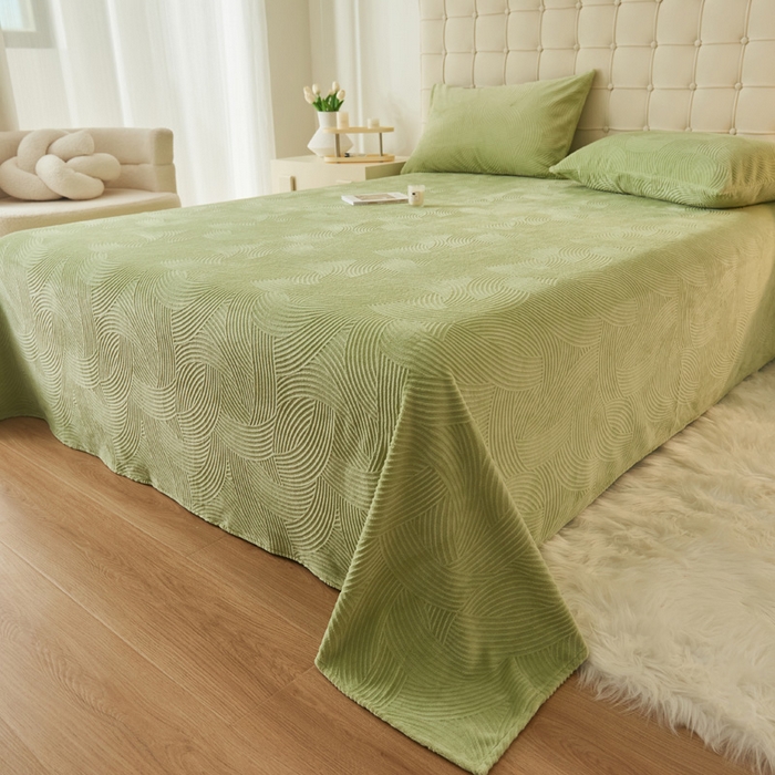 91家纺网 家纺一手货源 找家纺 吾诺家居 2023新款230克立体雕花牛奶绒床单可配三件套 线条-绿