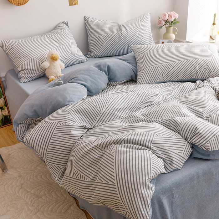 91家纺网 家纺一手货源 找家纺 麦伦家居 2023新款秋冬多功能床品全棉加牛奶绒单被套 律动灰绿-棉绒