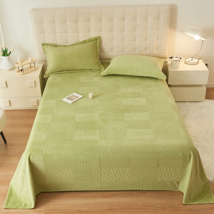 91家纺网 家纺一手货源 找家纺 吾诺家居 2023新款230克立体雕花牛奶绒床单可配三件套 迪若-绿