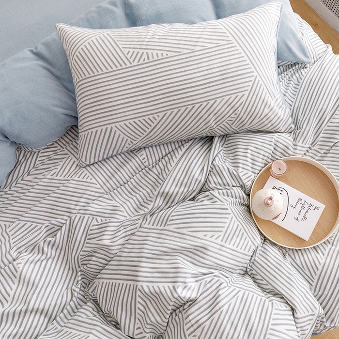 91家纺网 家纺一手货源 找家纺 麦伦家居 2023新款秋冬多功能床品全棉加牛奶绒单被套 律动灰绿-棉绒