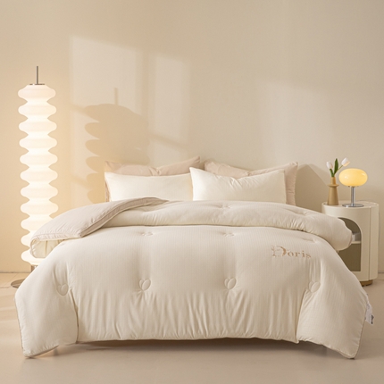 91家纺网 家纺一手货源 找家纺 （总）荔禾家居 2023新款千鸟格提花刺绣款大豆被冬被被子被芯