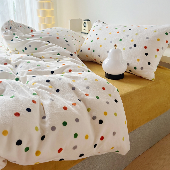 91家纺网 家纺一手货源 找家纺 怡家居 2023新款高克重牛奶绒印花四件套 七彩豆