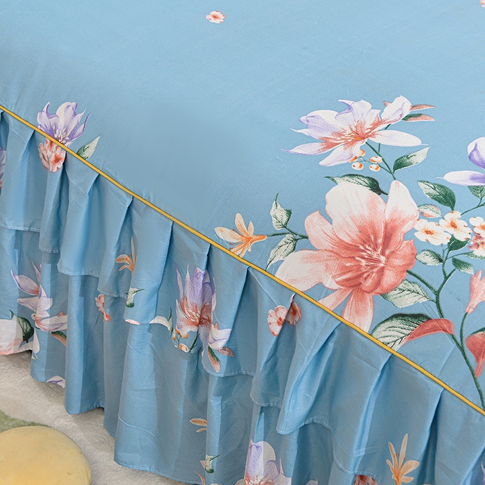 91家纺网 家纺一手货源 找家纺 小雨家纺 2026新款芦荟棉单件床裙及床裙三件套-第二批 花间彩云-蓝