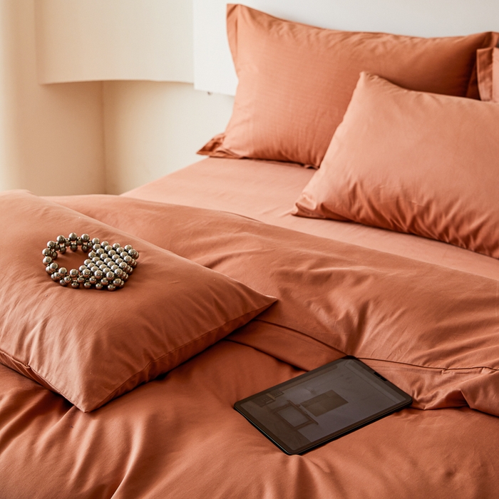 91家纺网 家纺一手货源 找家纺 怡家居 2023新款全棉100支磨毛纯色四件套 晚霞红