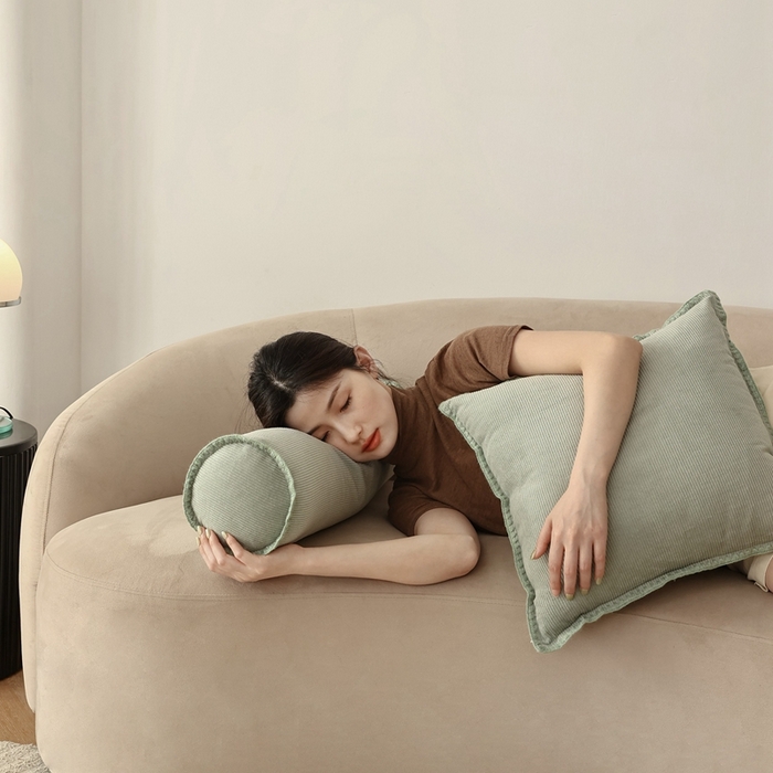 91家纺网 家纺一手货源 找家纺 （总）美茉家居 2023新款灯芯绒贝壳边糖果枕