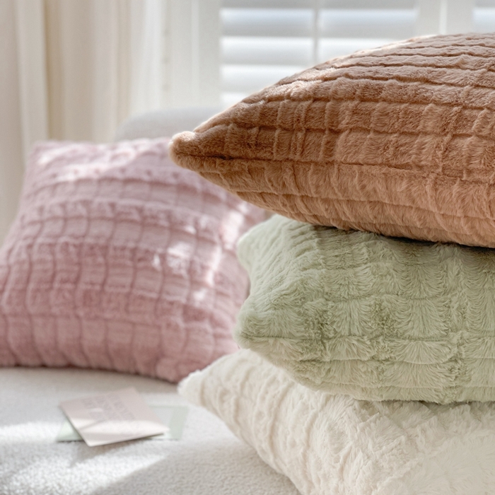 91家纺网 家纺一手货源 找家纺 （总）美茉家居 2023新款獭兔毛方垫