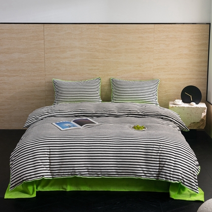 91家纺网 家纺一手货源 找家纺 洋铭区（原狠狠爱） 2023新款ab版牛奶绒心动系列条纹四件套 心动黑白条