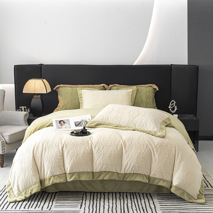 91家纺网 家纺一手货源 找家纺 懒猫家纺 2024新款烂花牛奶绒四件套 莫利-米白