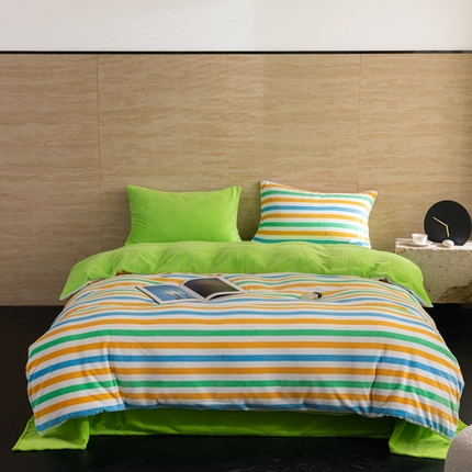 91家纺网 家纺一手货源 找家纺 （总）洋铭区（原狠狠爱） 2023新款ab版牛奶绒绒糖果彩条四件套