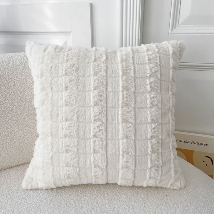 91家纺网 家纺一手货源 找家纺 美茉家居 2023新款獭兔毛方垫 米白色