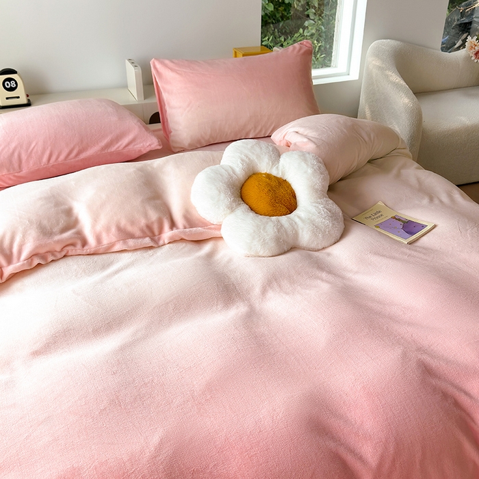 91家纺网 家纺一手货源 找家纺 （总）怡家居 2023新款高克重牛奶绒印花四件套