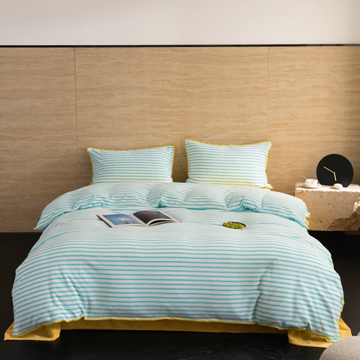 91家纺网 家纺一手货源 找家纺 洋铭区（原狠狠爱） 2023新款ab版牛奶绒心动系列条纹四件套 心动蓝白条